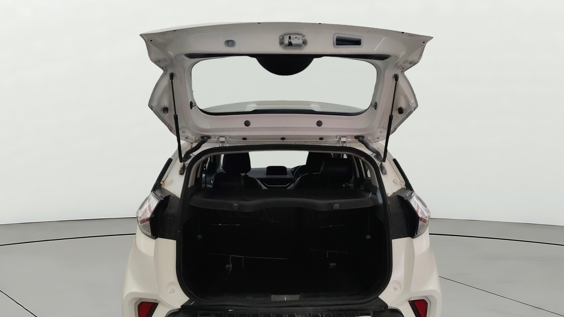 View 2021 Tata Nexon XZA Plus Diesel Image 16 Used 2021 Tata Nexon XZA Plus Diesel Image 16