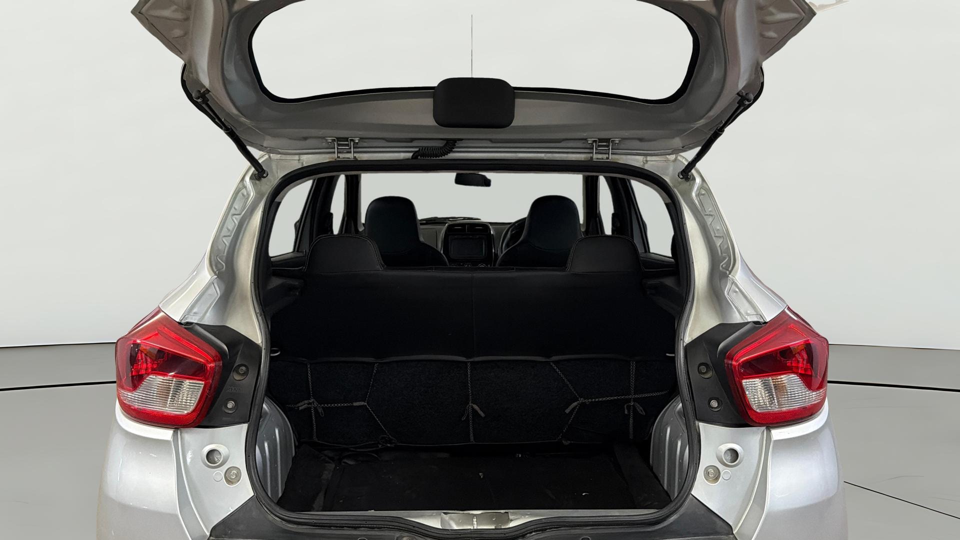 View 2016 Renault Kwid RXL 1.0 BS IV Image 36 Used 2016 Renault Kwid RXL 1.0 BS IV Image 36