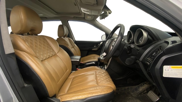 View Mahindra XUV500 Image 19 Used Mahindra XUV500 Image 19