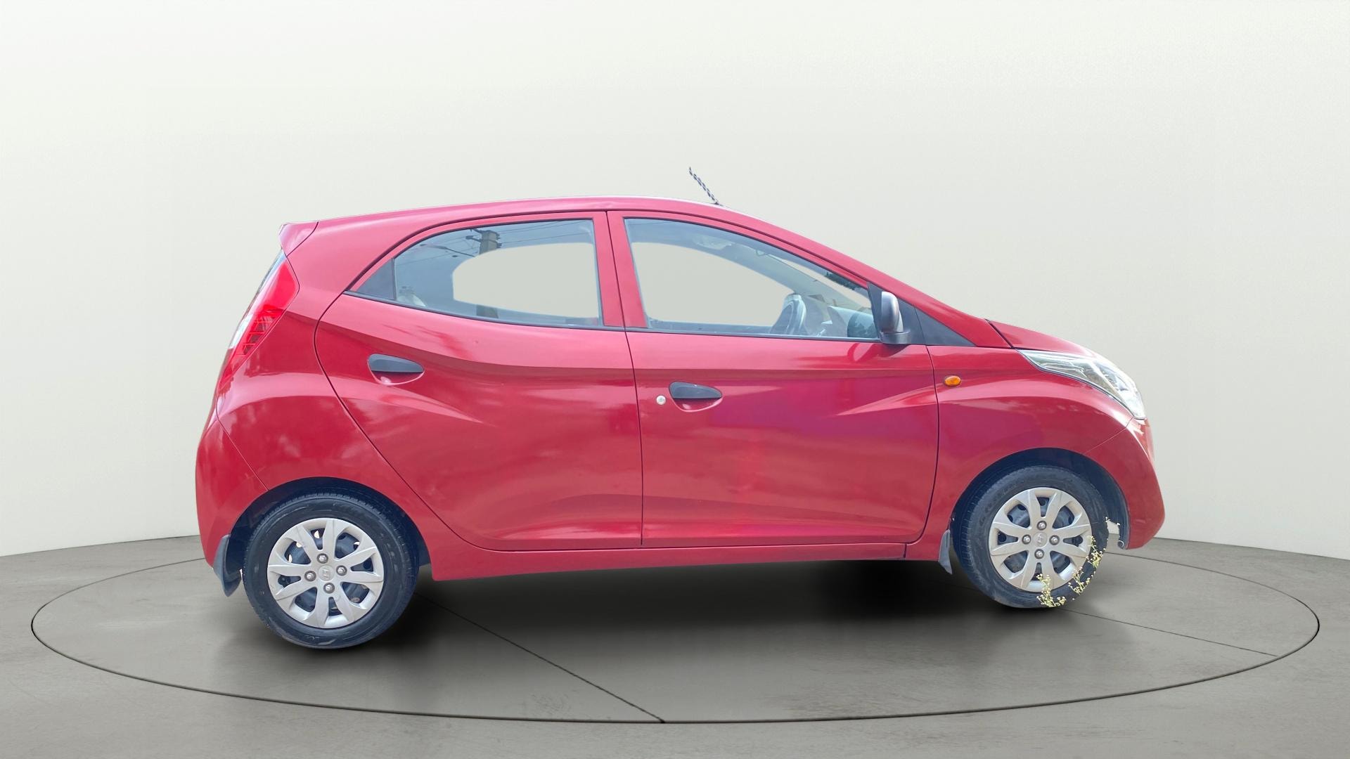 View 2016 Hyundai EON Magna Plus Image 8 Used 2016 Hyundai EON Magna Plus Image 8