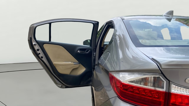 View Honda City ZX Image 23 Used Honda City ZX Image 23