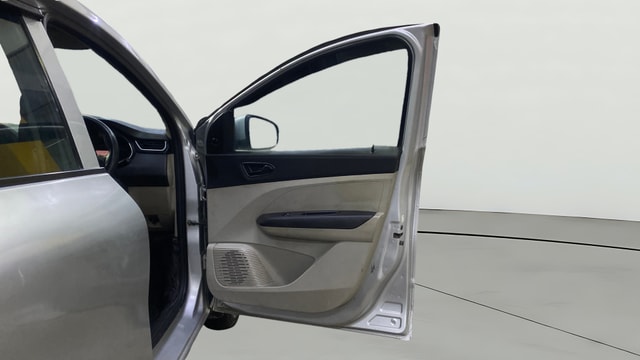 View Renault Triber Image 49 Used Renault Triber Image 49