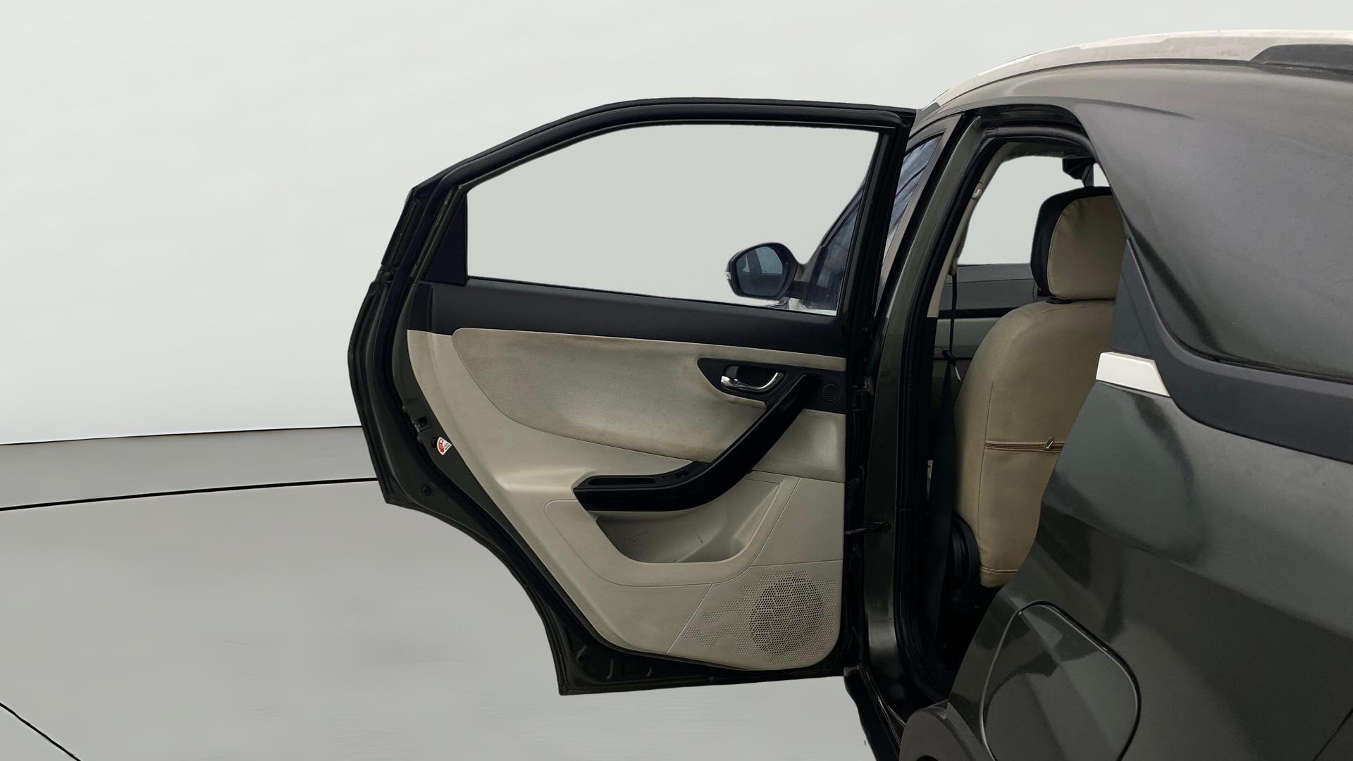 View 2021 Tata Nexon Revotron XE Image 23 Used 2021 Tata Nexon Revotron XE Image 23