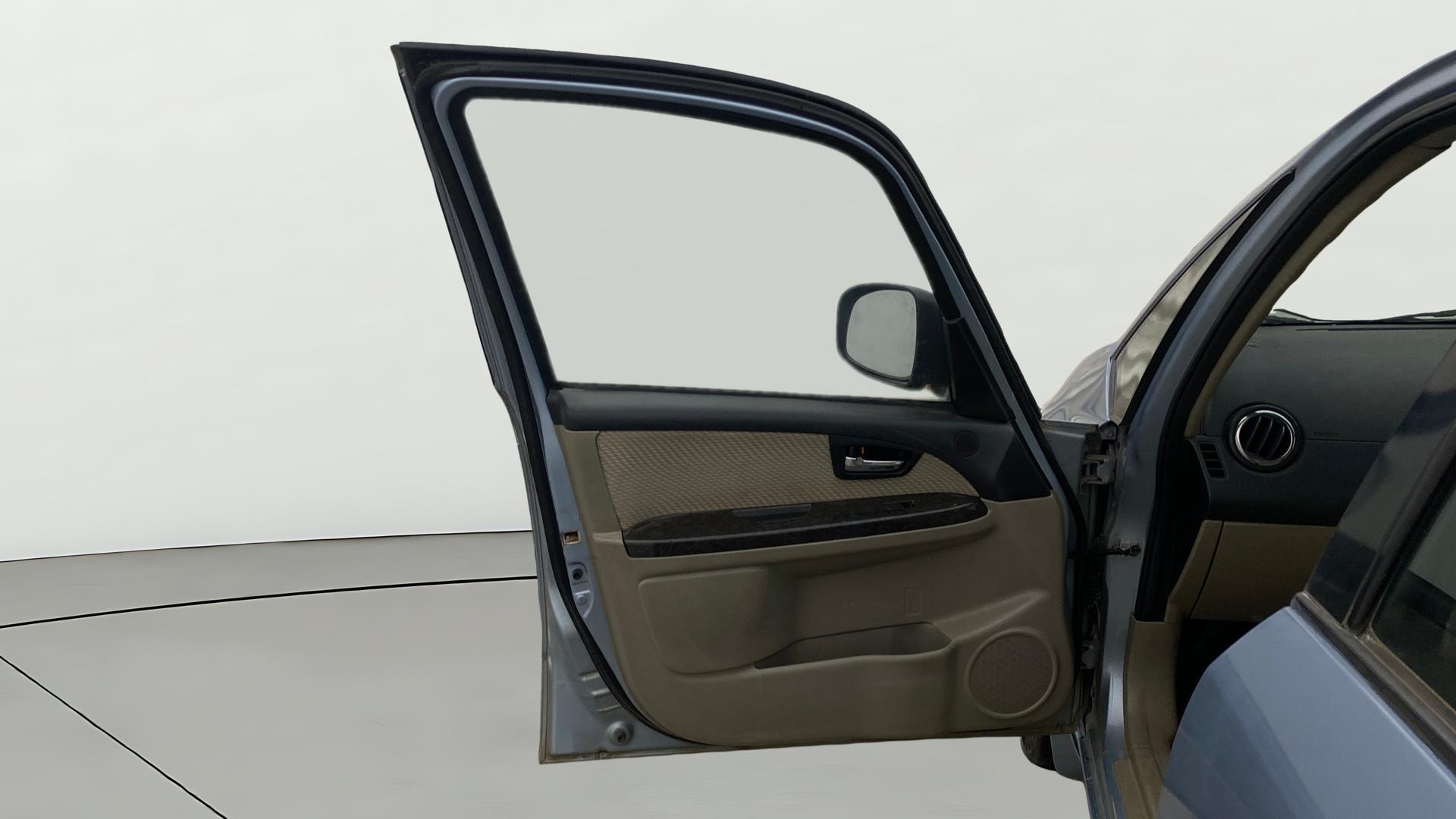 View 2014 Maruti Suzuki 1000 Base Variant Image 30 Used 2014 Maruti Suzuki 1000 Base Variant Image 30
