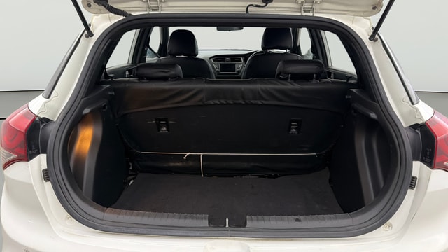View Hyundai i20 Active Image 38 Used Hyundai i20 Active Image 38