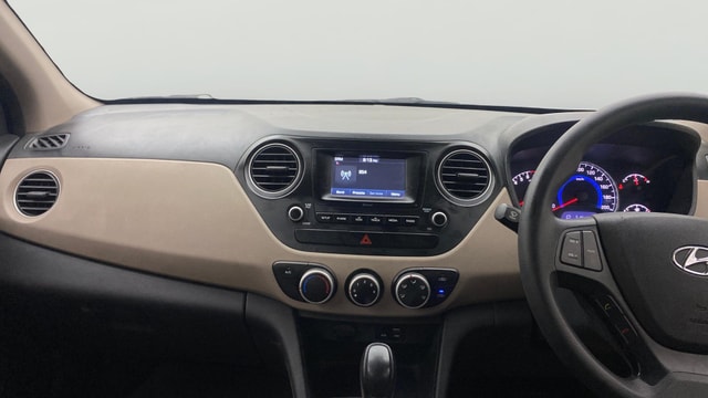 View Hyundai Grand i10 Image 17 Used Hyundai Grand i10 Image 17