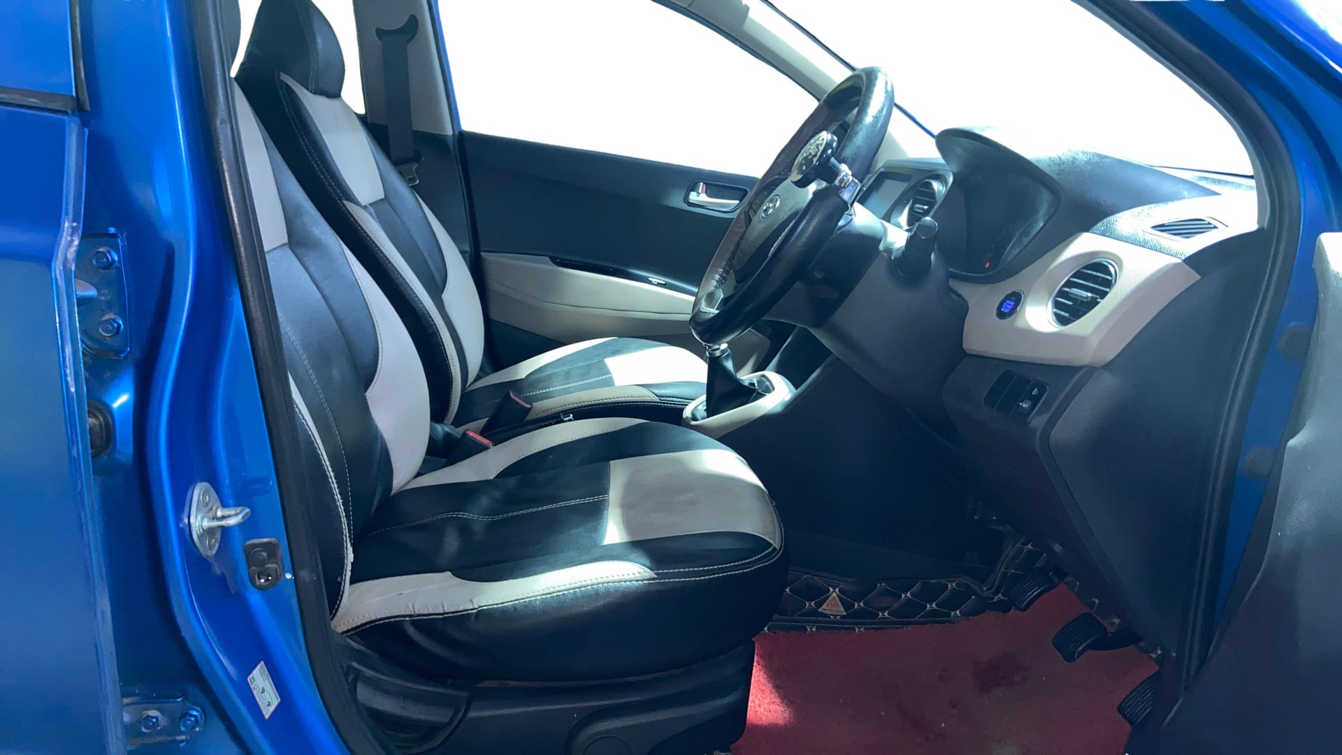 View 2018 Hyundai Grand i10 1.2 Asta Petrol Image 17 Used 2018 Hyundai Grand i10 1.2 Asta Petrol Image 17