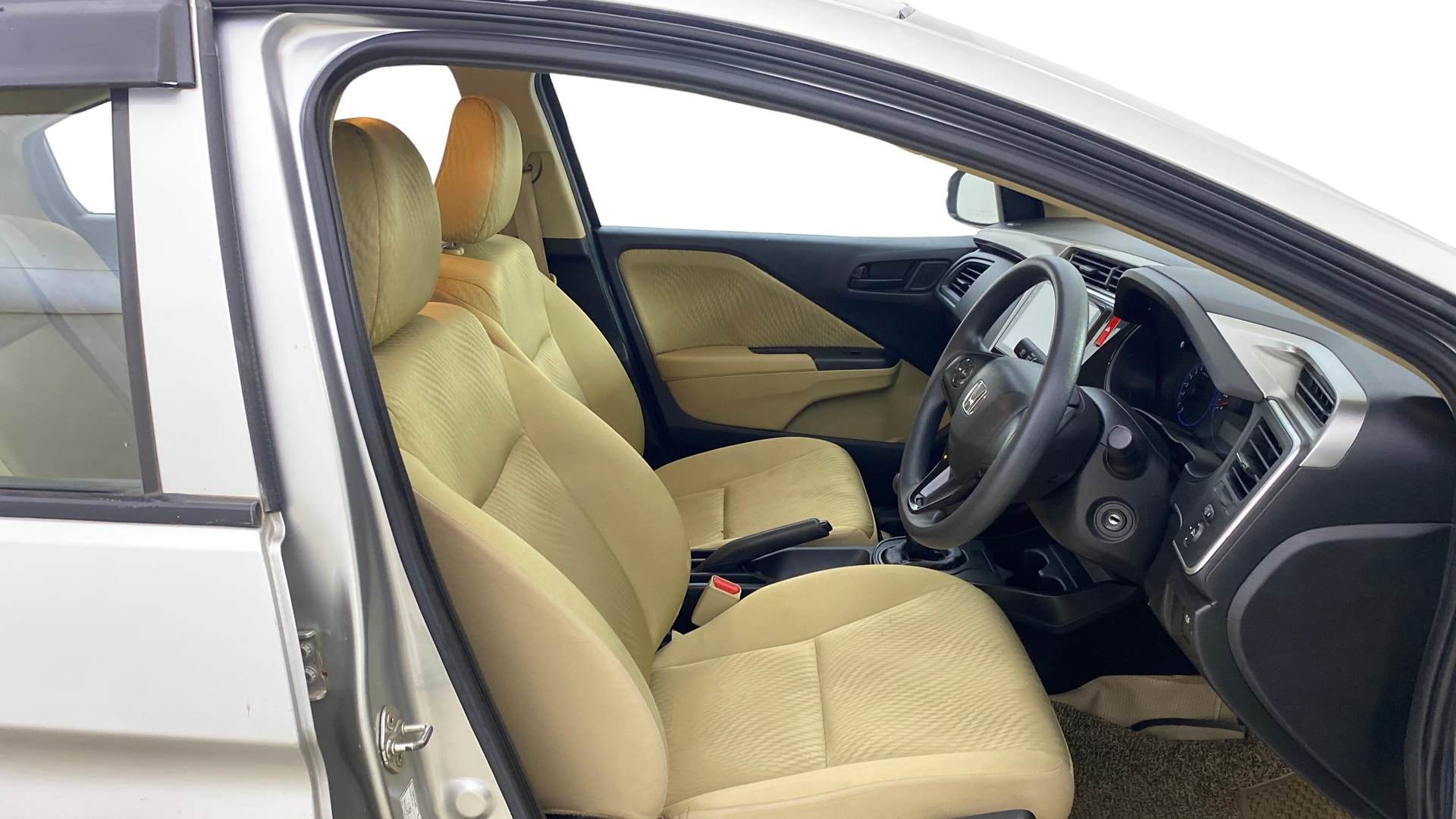 View 2015 Honda City ZX MT Diesel Anniversary Edition Image 26 Used 2015 Honda City ZX MT Diesel Anniversary Edition Image 26
