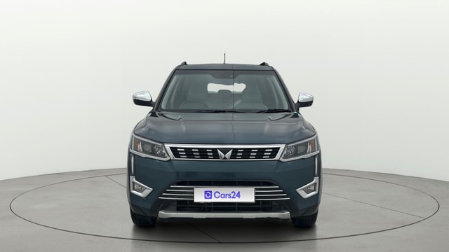 View Mahindra XUV300 Image 1 Used Mahindra XUV300 Image 1