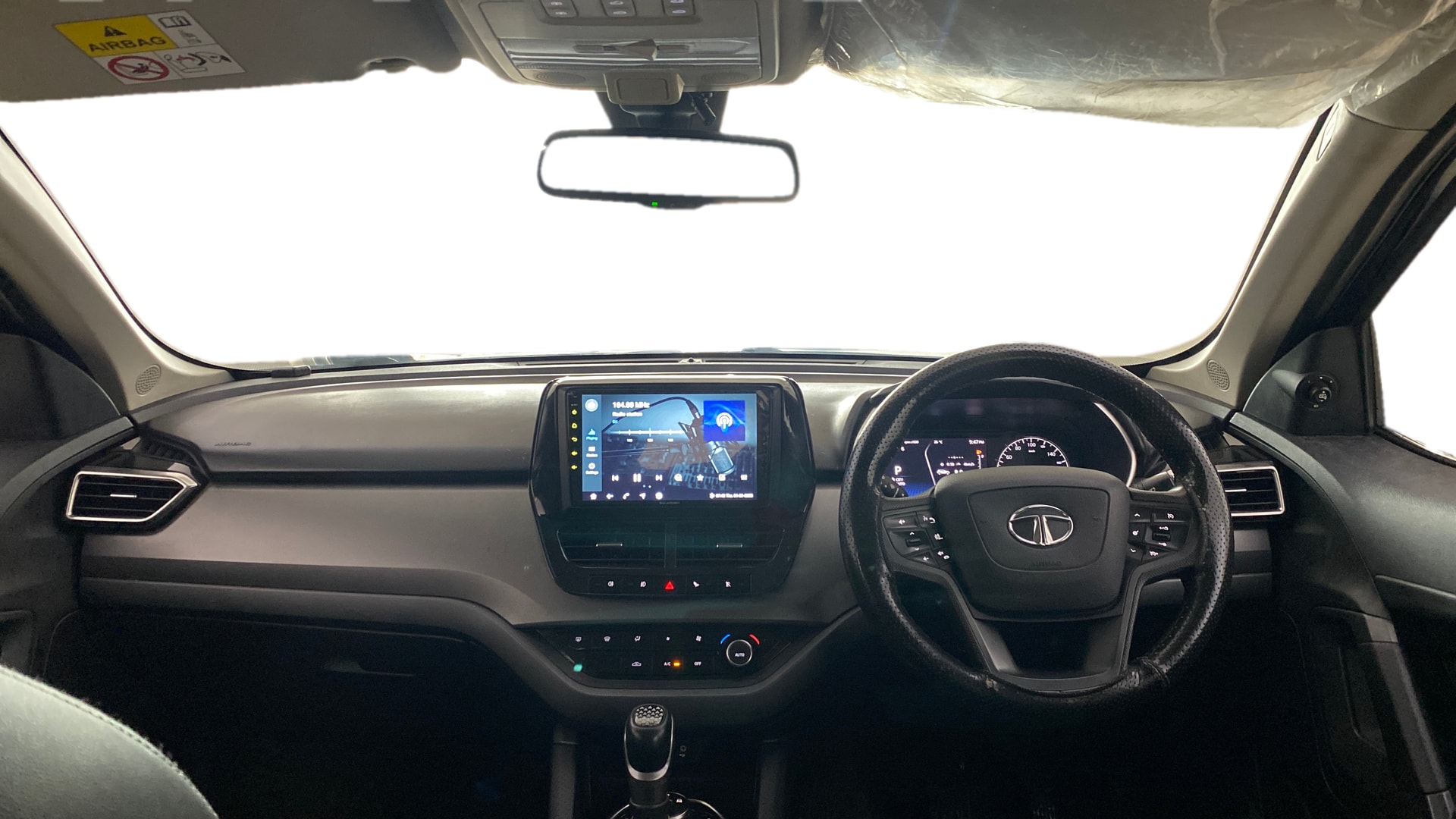 View 2021 Tata Harrier XE Image 15 Used 2021 Tata Harrier XE Image 15