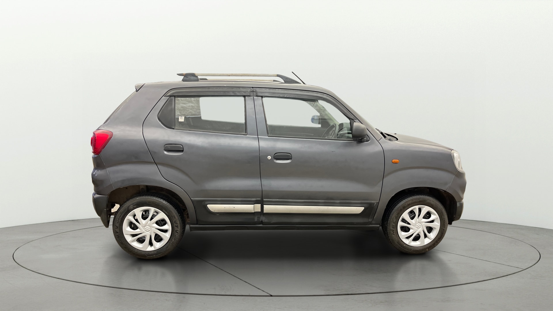 View 2022 Maruti Suzuki 1000 Base Variant Image 8 Used 2022 Maruti Suzuki 1000 Base Variant Image 8
