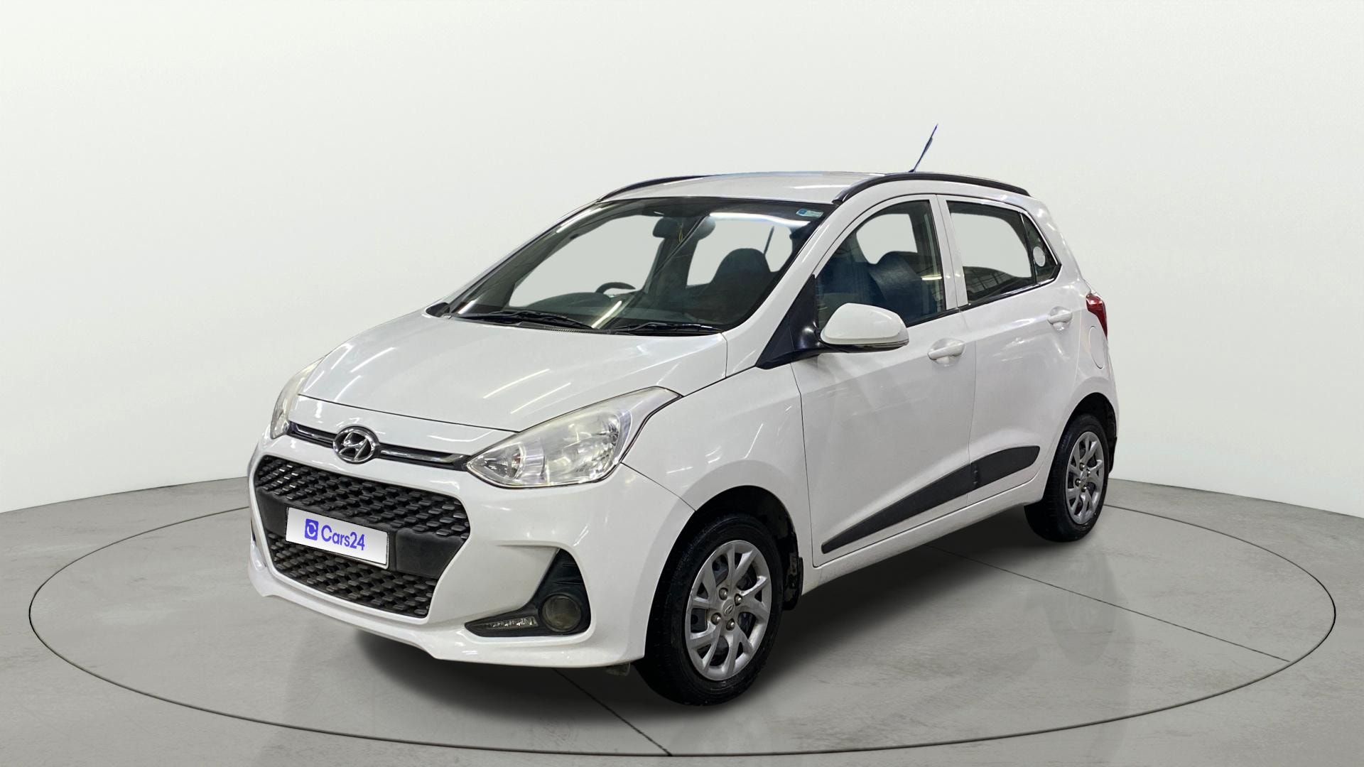View 2017 Hyundai Grand i10 Sportz 1.2 Kappa Image 35 Used 2017 Hyundai Grand i10 Sportz 1.2 Kappa Image 35