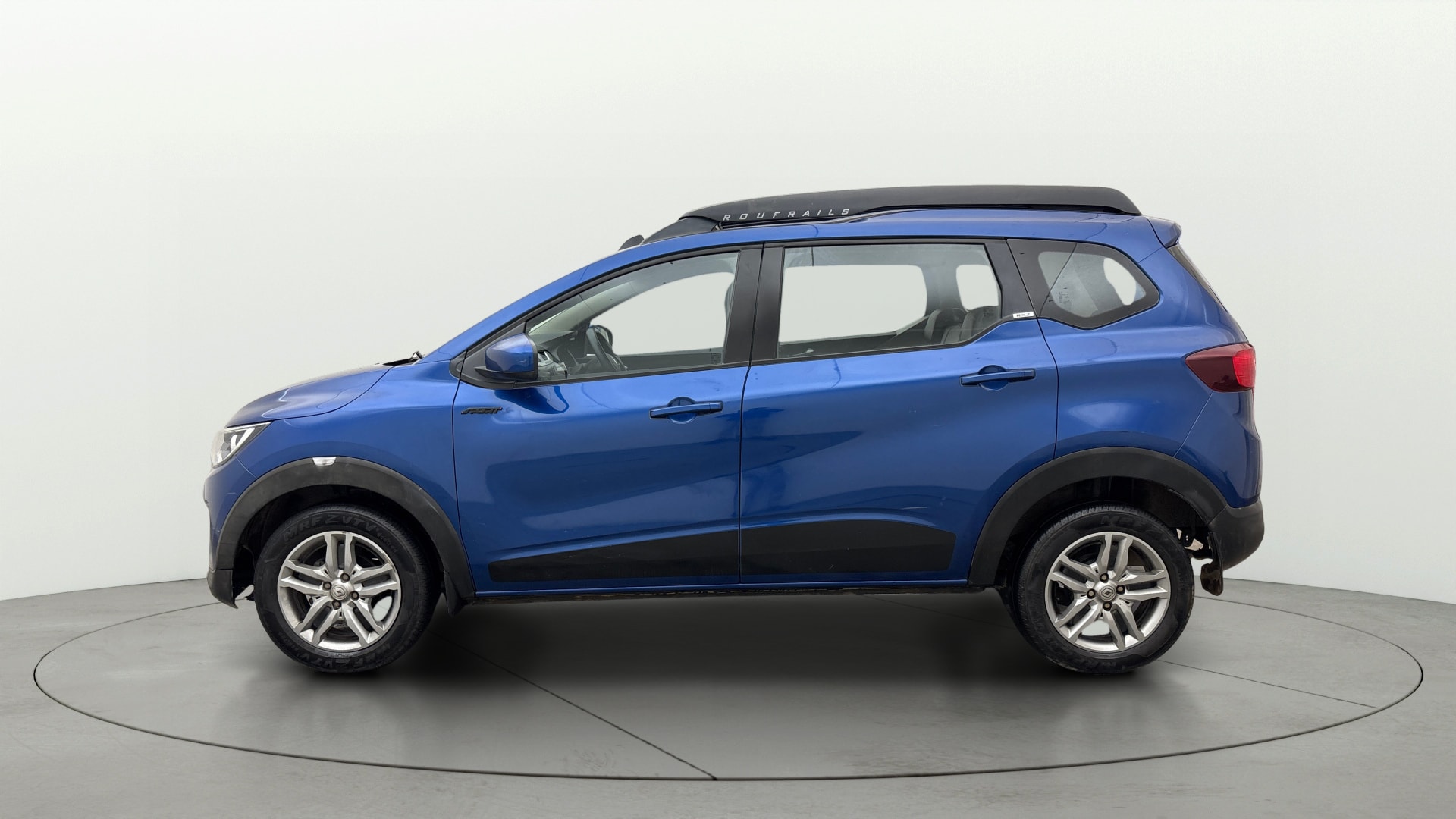 View 2020 Renault Triber RXZ Image 5 Used 2020 Renault Triber RXZ Image 5