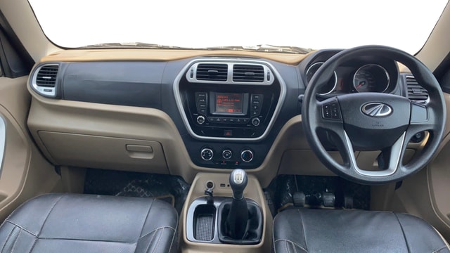 View Mahindra TUV300 Image 16 Used Mahindra TUV300 Image 16