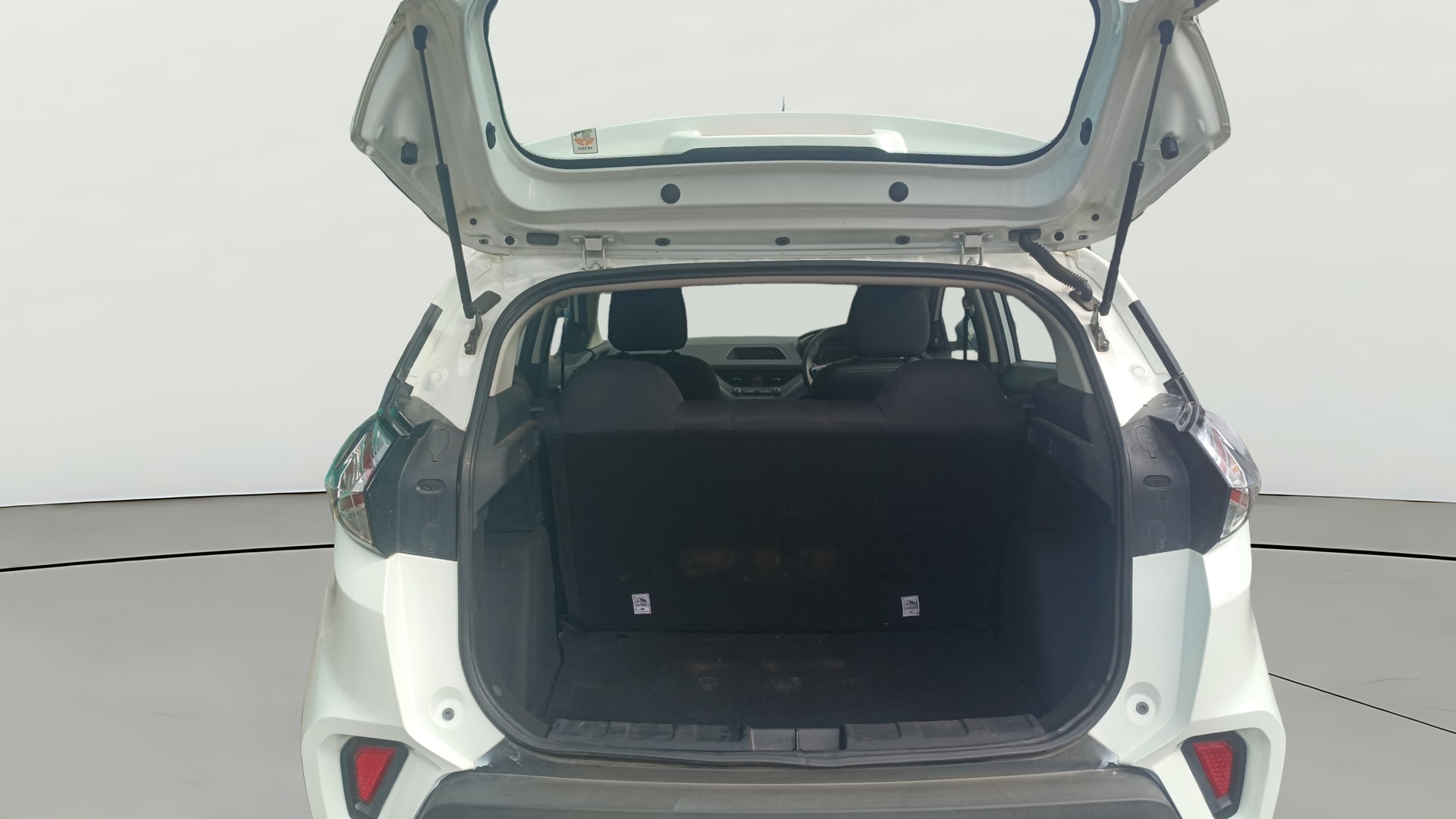 View 2023 Tata Nexon Revotron XM Image 36 Used 2023 Tata Nexon Revotron XM Image 36