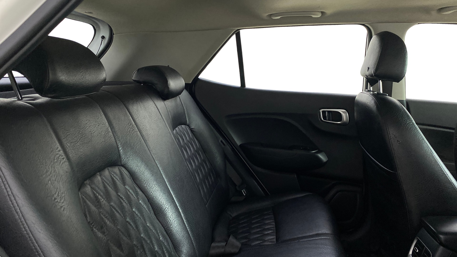 View 2021 Hyundai Venue SX Plus 1.0 Petrol AT Image 30 Used 2021 Hyundai Venue SX Plus 1.0 Petrol AT Image 30