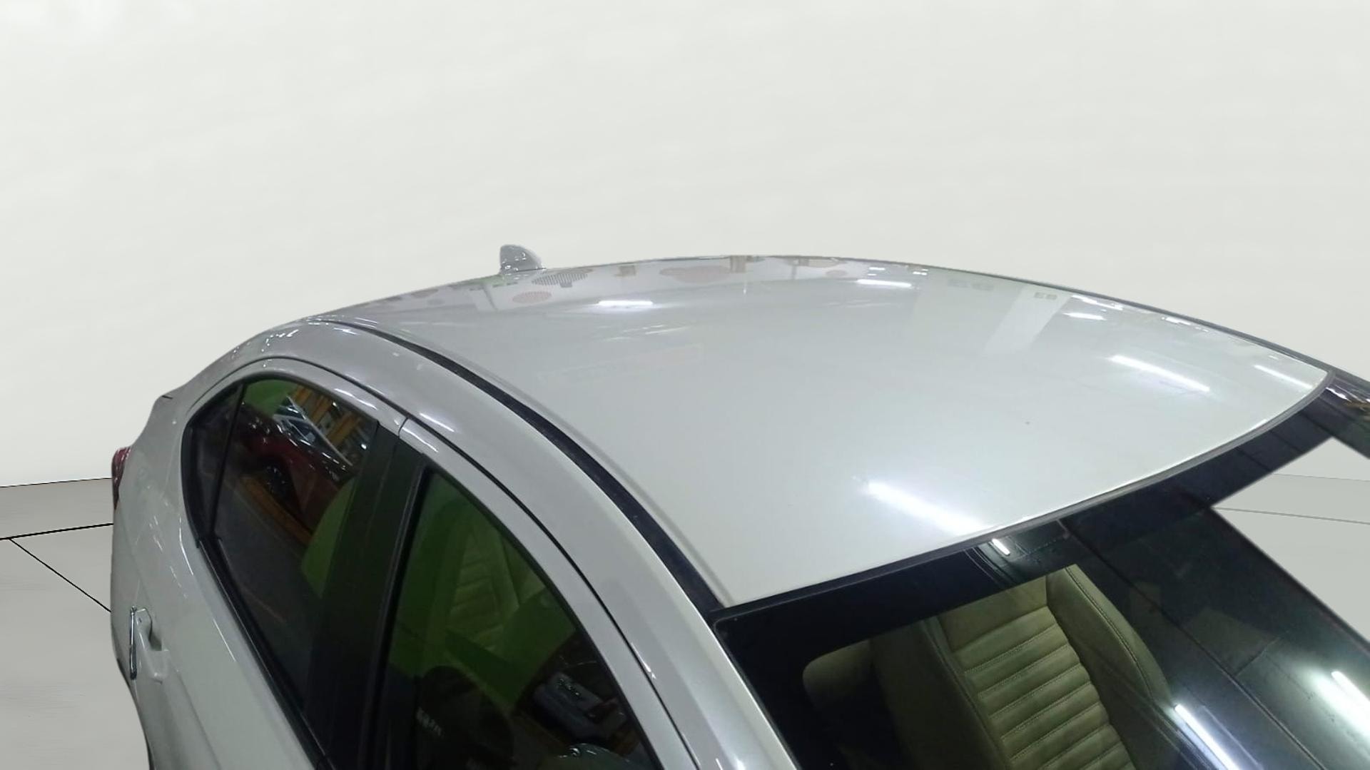 View 2024 Honda City ZX MT Diesel Anniversary Edition Image 4 Used 2024 Honda City ZX MT Diesel Anniversary Edition Image 4