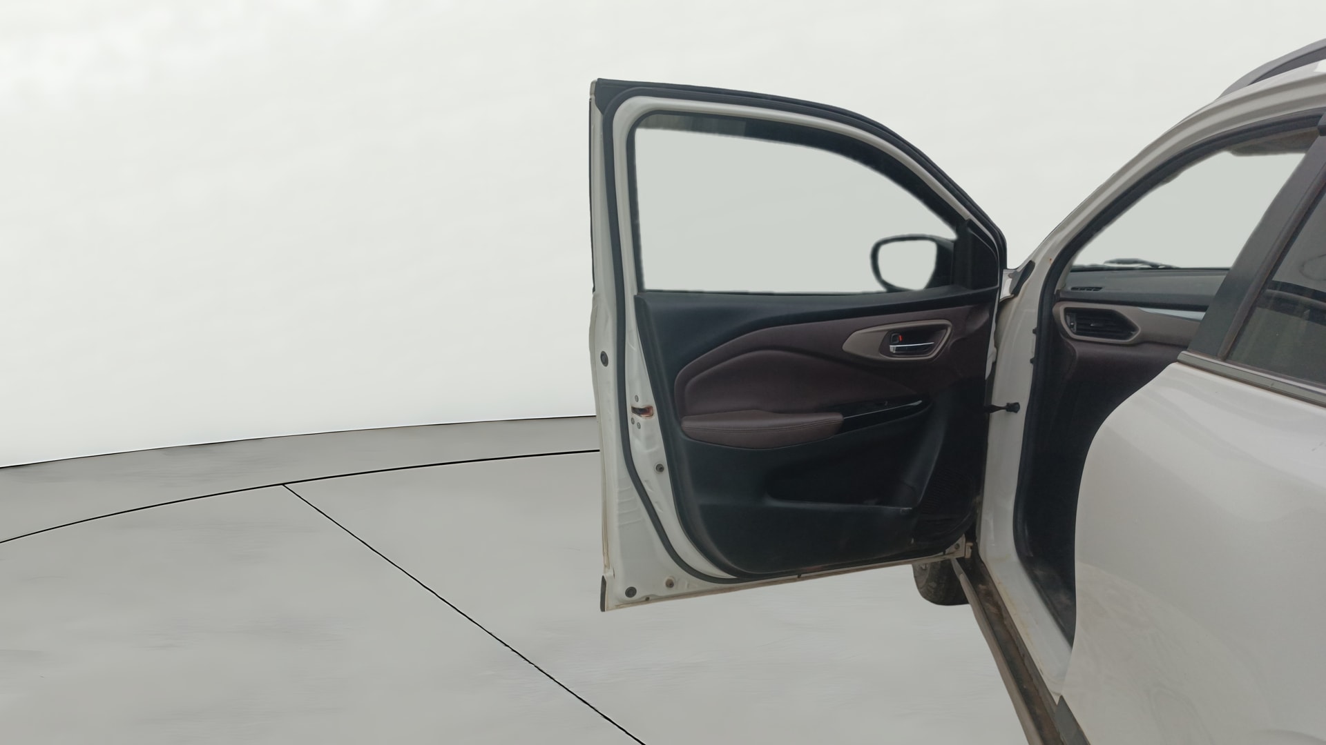 View 2023 Maruti Suzuki 1000 Base Variant Image 37 Used 2023 Maruti Suzuki 1000 Base Variant Image 37