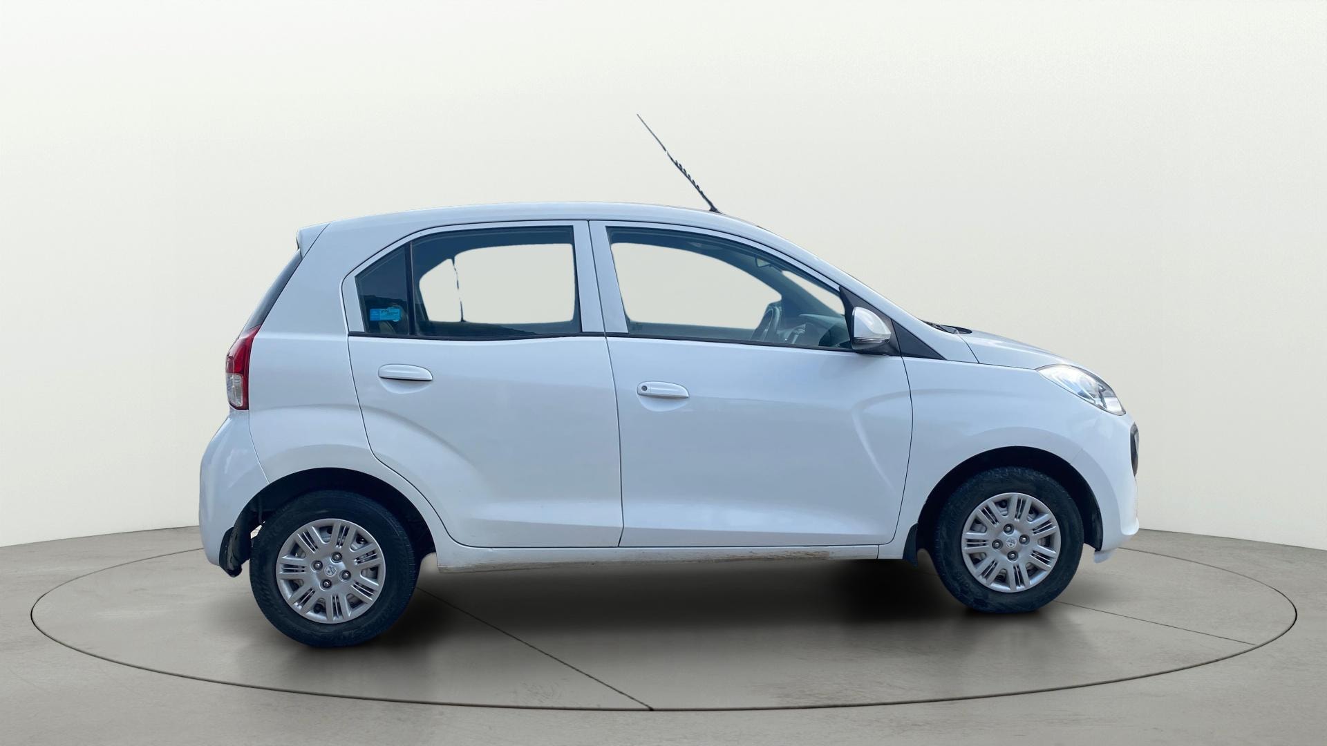 View 2021 Hyundai New Santro D-Lite Petrol Image 8 Used 2021 Hyundai New Santro D-Lite Petrol Image 8