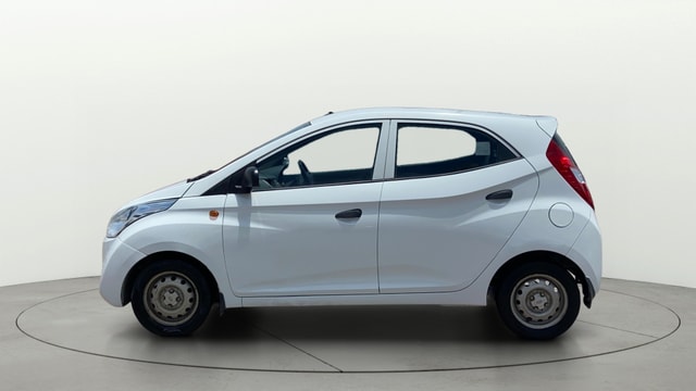 View Hyundai EON Image 5 Used Hyundai EON Image 5