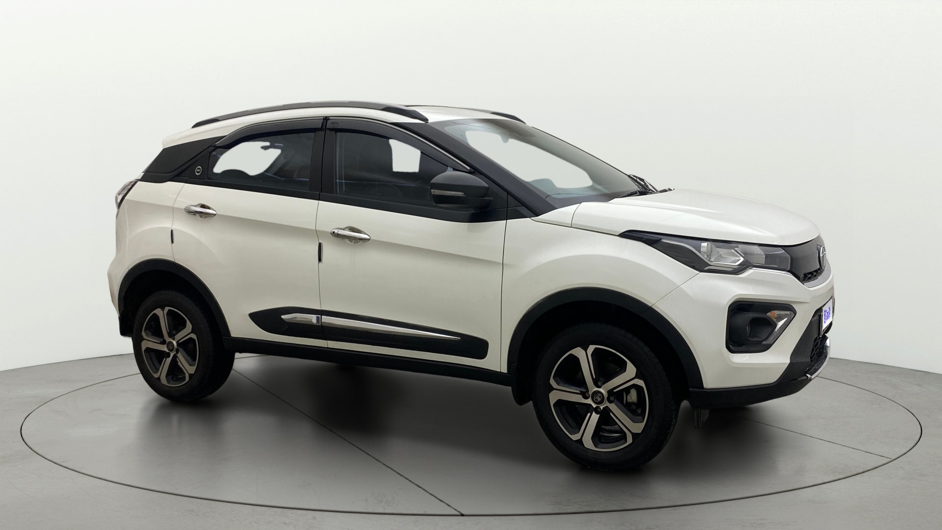 View 2023 Tata Nexon Revotron XE Image 21 Used 2023 Tata Nexon Revotron XE Image 21