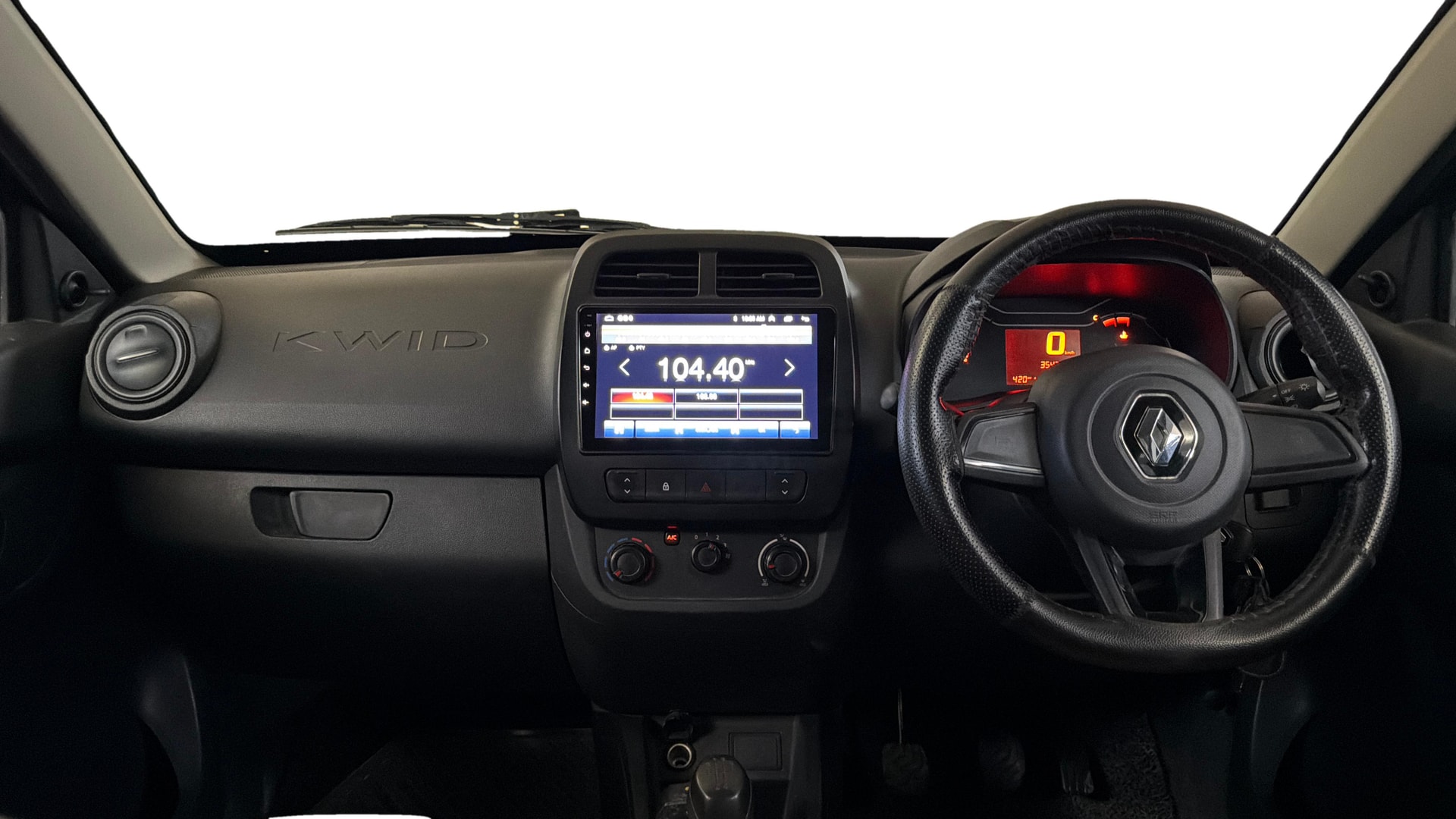 View 2020 Renault Kwid RXL Image 15 Used 2020 Renault Kwid RXL Image 15