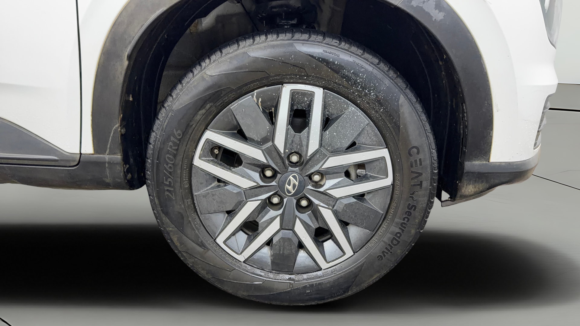 View 2022 Hyundai Venue S (O) 1.0 Turbo Petrol MT Image 43 Used 2022 Hyundai Venue S (O) 1.0 Turbo Petrol MT Image 43