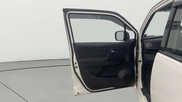 View Maruti Suzuki Stingray Image 30 Used Maruti Suzuki Stingray Image 30