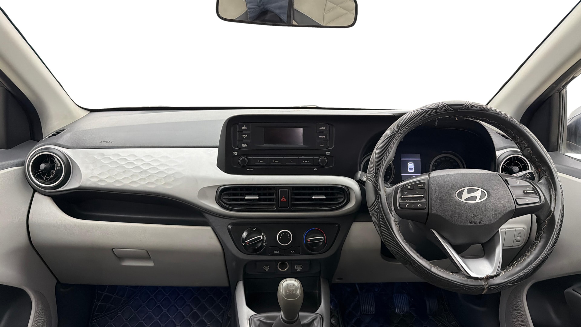 View 2023 Hyundai Grand i10 Nios Magna Petrol Image 15 Used 2023 Hyundai Grand i10 Nios Magna Petrol Image 15