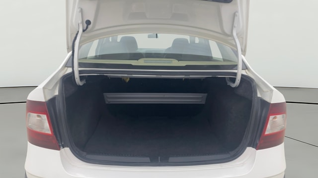 View Skoda Rapid Image 36 Used Skoda Rapid Image 36