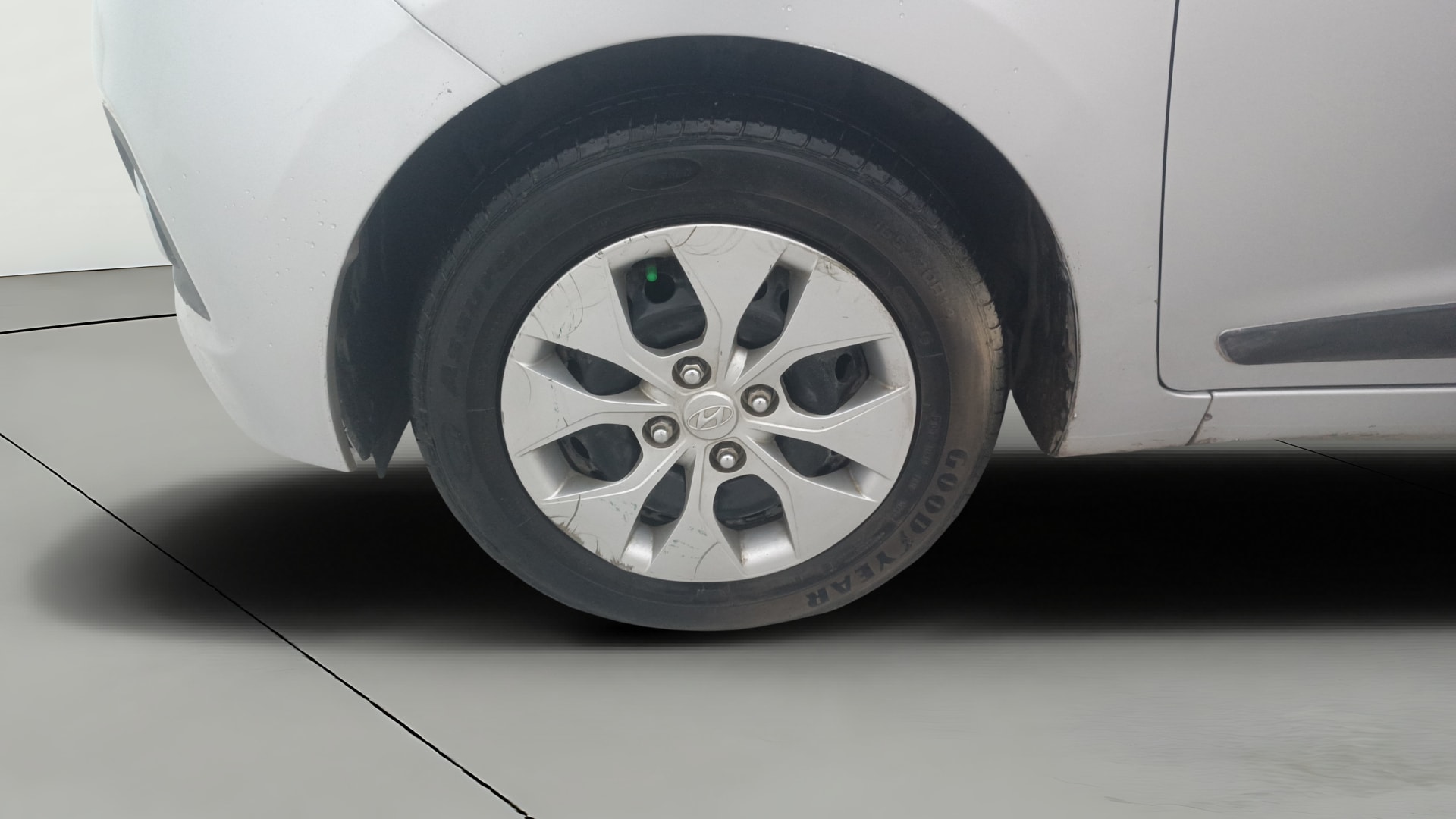 View 2014 Hyundai Xcent S Diesel Image 27 Used 2014 Hyundai Xcent S Diesel Image 27
