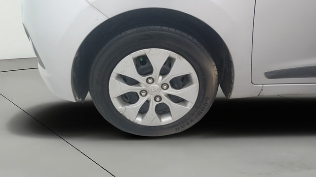 View Hyundai Xcent Image 27 Used Hyundai Xcent Image 27