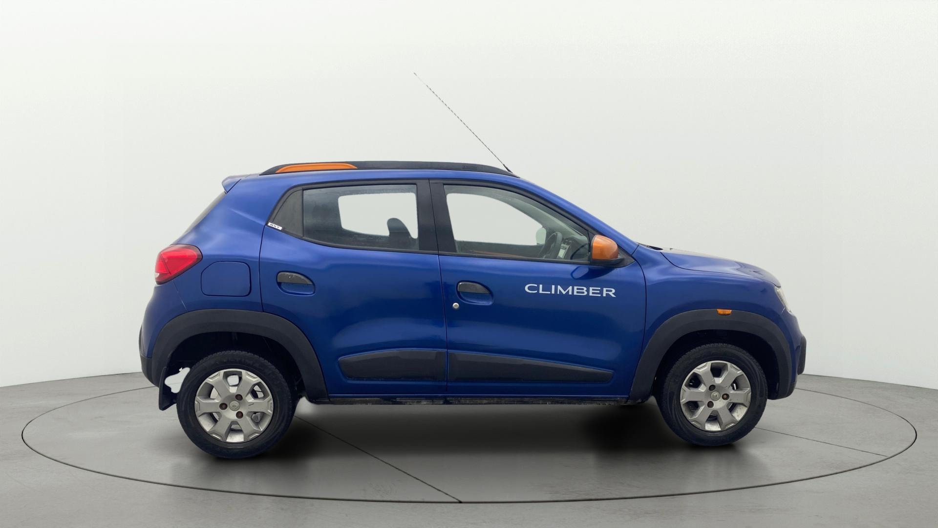 View 2018 Renault Kwid RXT 1.0 Driver Airbag Option Image 8 Used 2018 Renault Kwid RXT 1.0 Driver Airbag Option Image 8