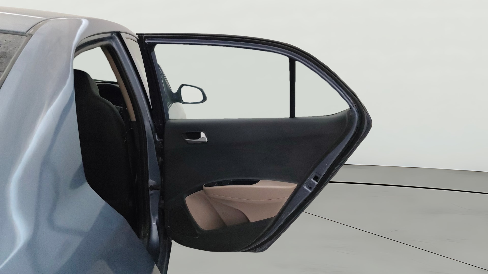 View 2015 Hyundai Xcent SX Petrol Image 7 Used 2015 Hyundai Xcent SX Petrol Image 7