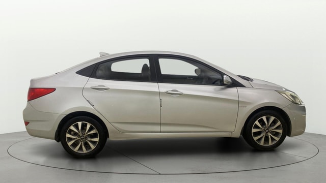 View Hyundai Fluidic Verna Image 8 Used Hyundai Fluidic Verna Image 8