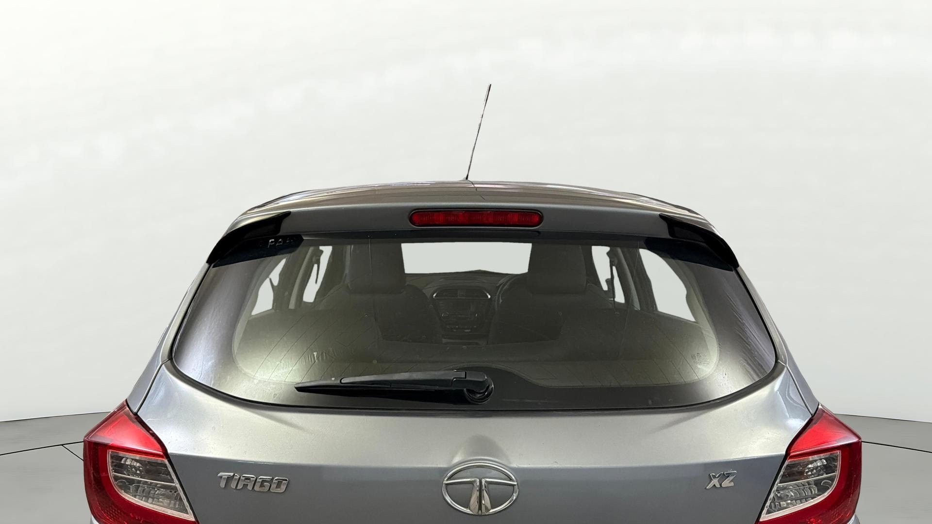 View 2018 Tata Tiago Revotorq XB Image 4 Used 2018 Tata Tiago Revotorq XB Image 4