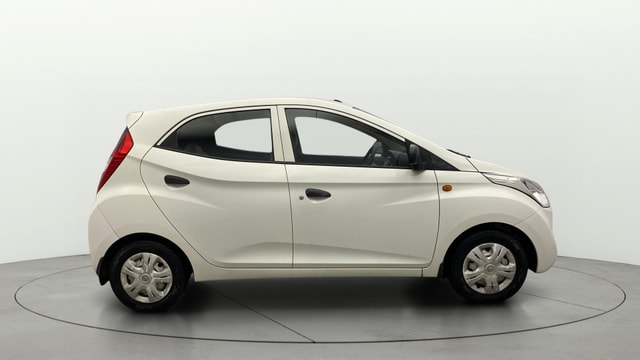 View Hyundai EON Image 8 Used Hyundai EON Image 8