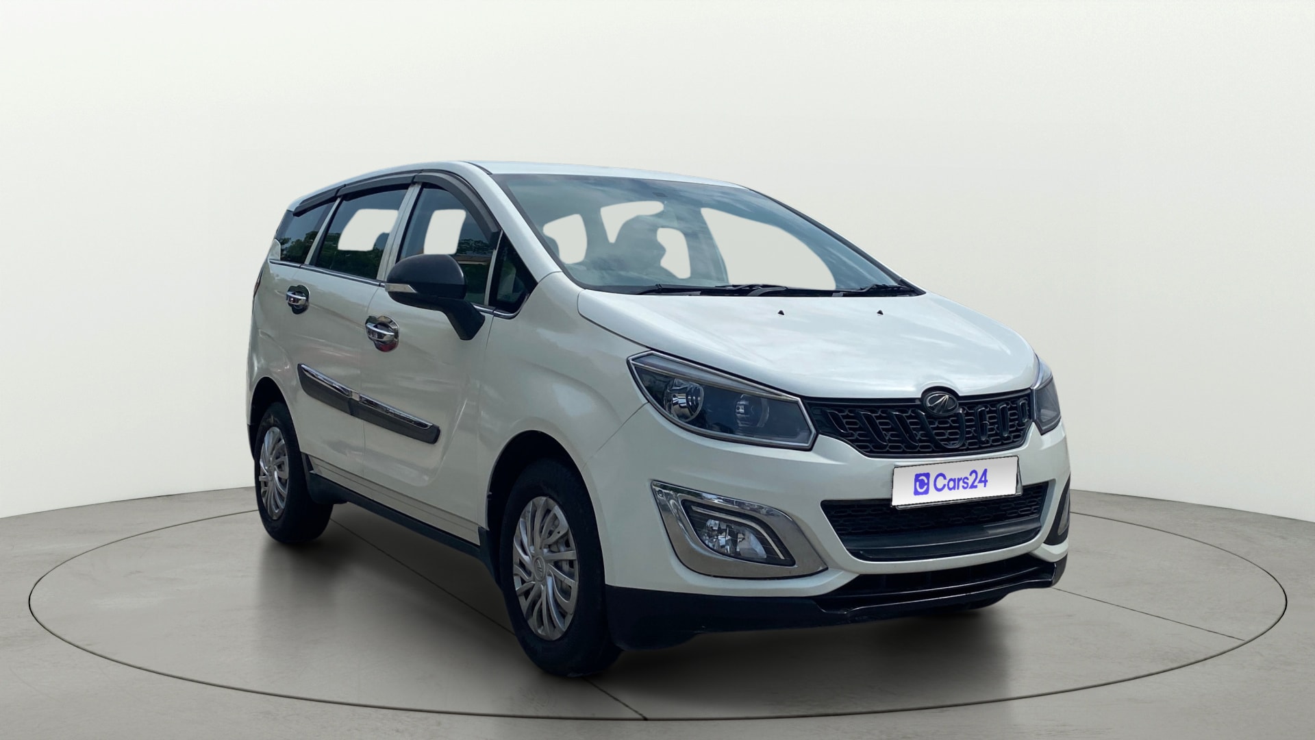 View 2020 Mahindra Marazzo M2 7-Seater BS IV Image 37 Used 2020 Mahindra Marazzo M2 7-Seater BS IV Image 37