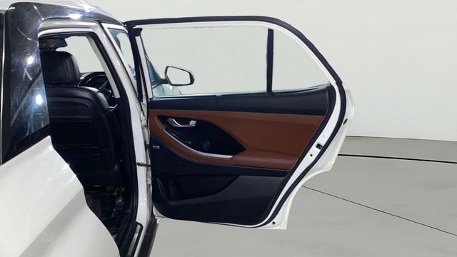 View Hyundai Alcazar Image 6 Used Hyundai Alcazar Image 6