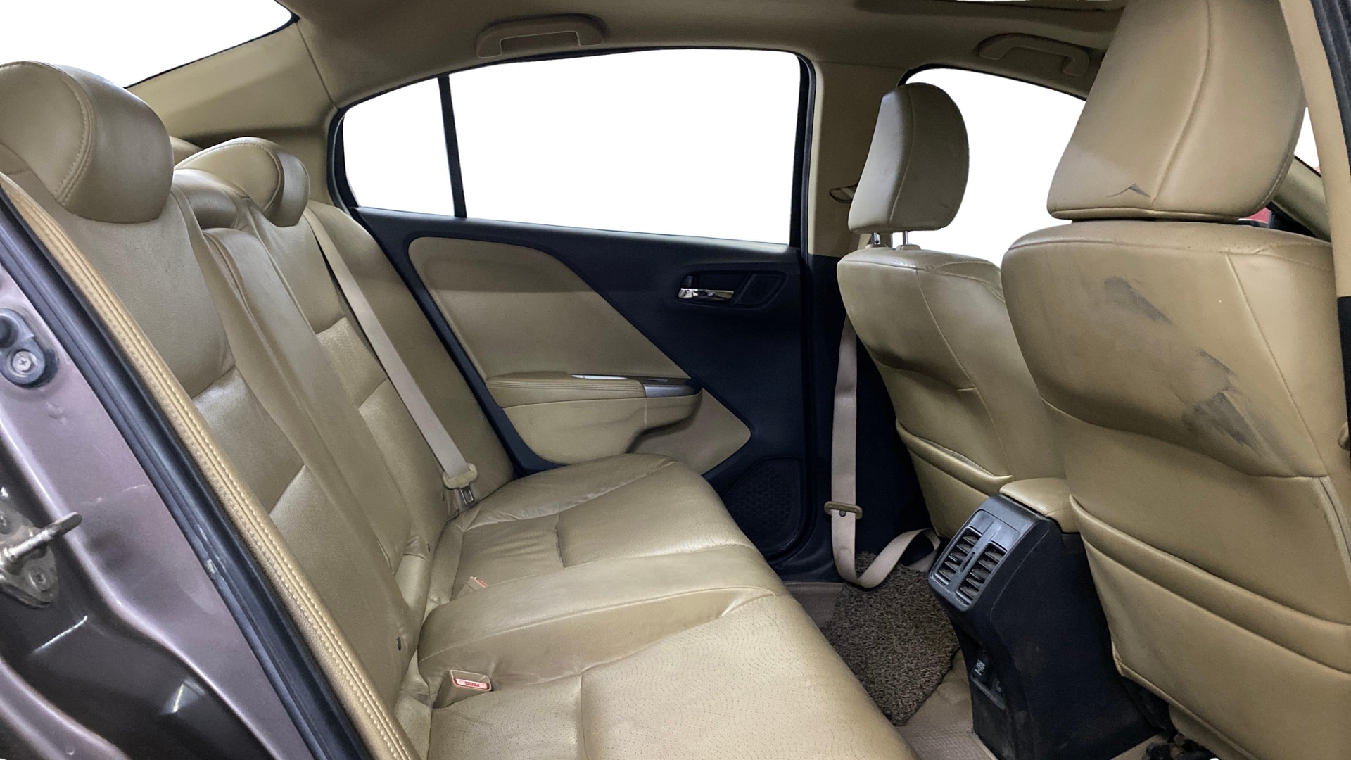 View 2016 Honda City ZX MT Diesel Anniversary Edition Image 36 Used 2016 Honda City ZX MT Diesel Anniversary Edition Image 36