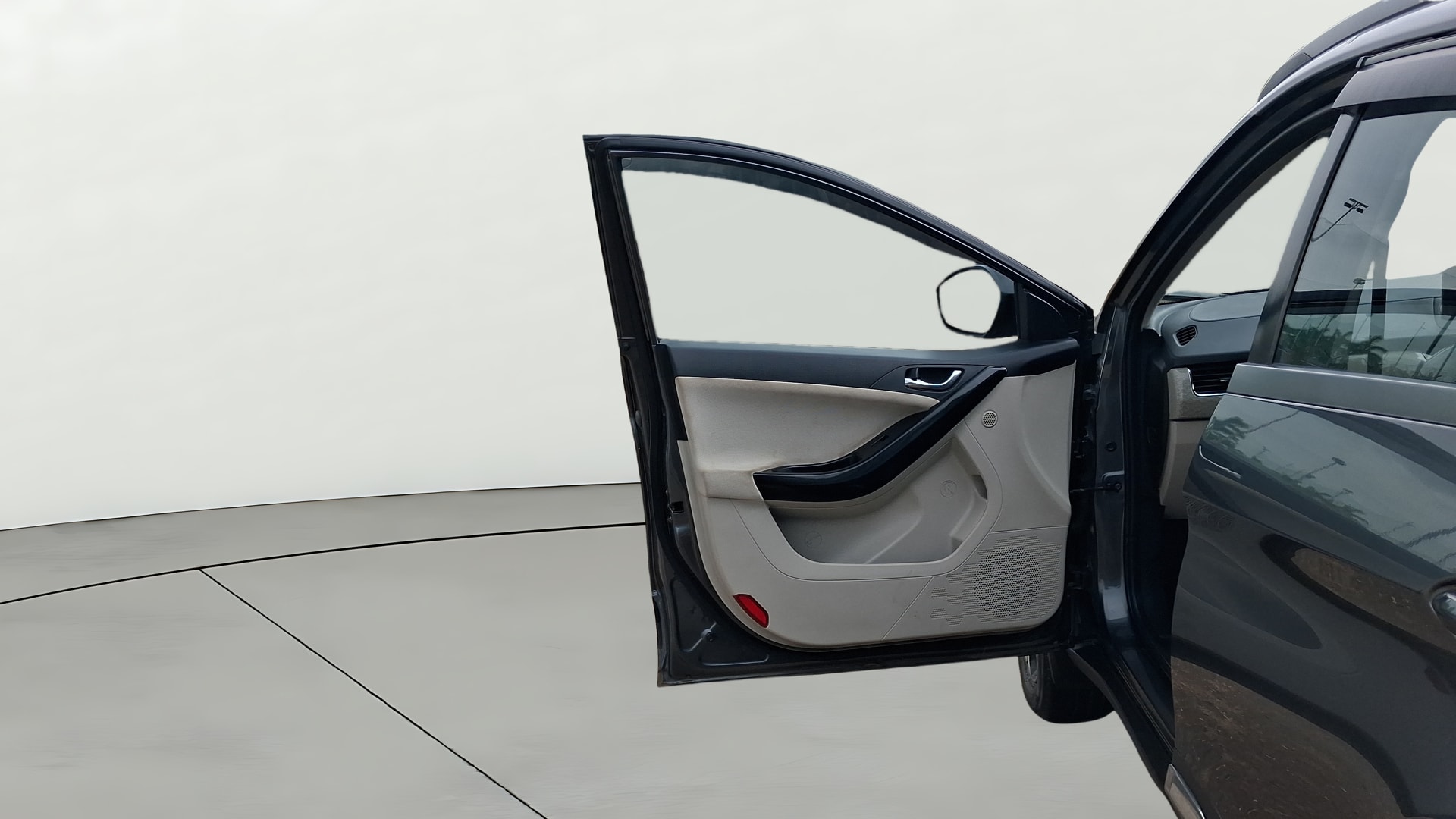 View 2023 Tata Nexon Revotron XE Image 39 Used 2023 Tata Nexon Revotron XE Image 39