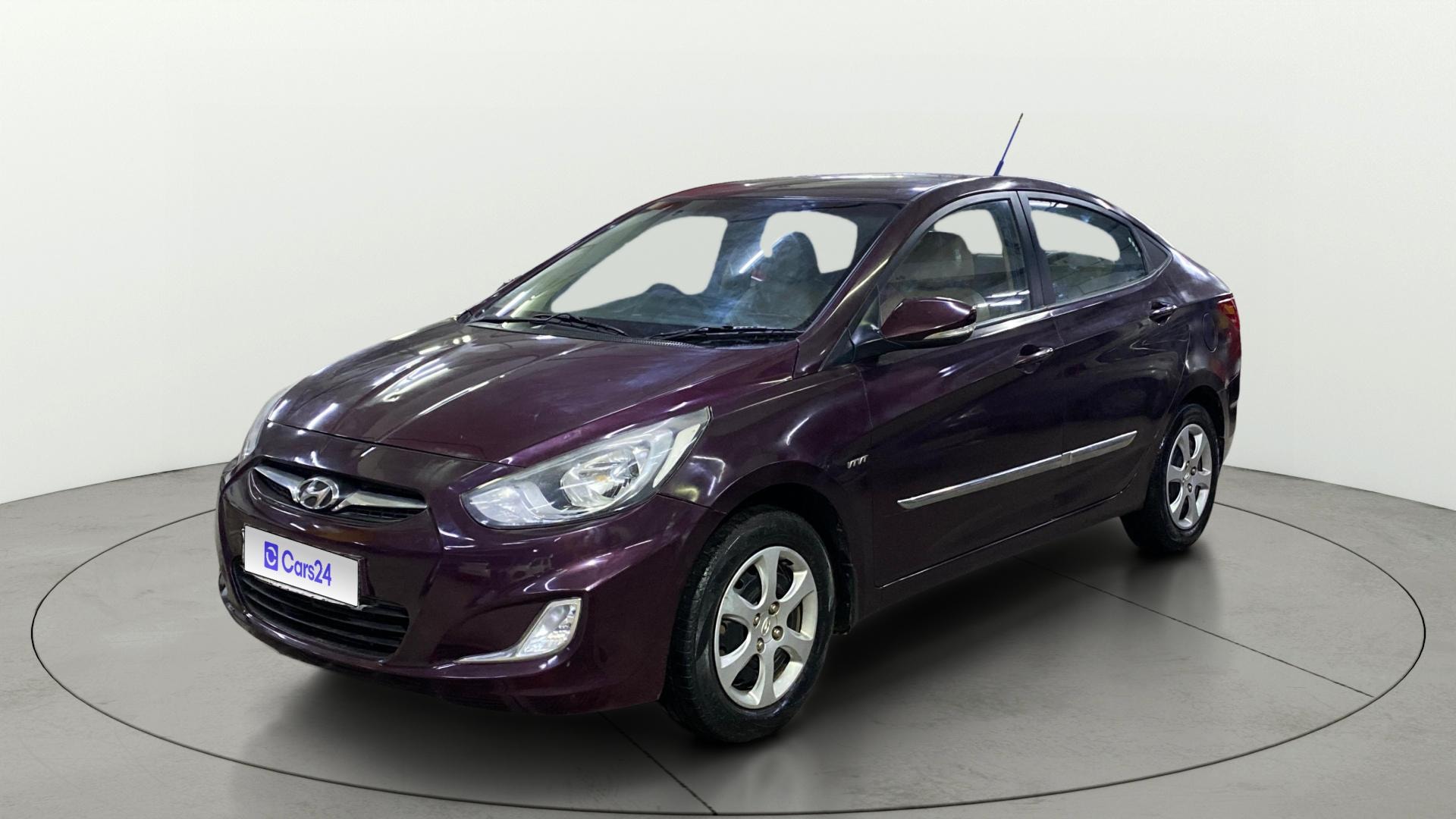View 2013 Hyundai Fluidic Verna 1.6 VTVT EX Image 23 Used 2013 Hyundai Fluidic Verna 1.6 VTVT EX Image 23