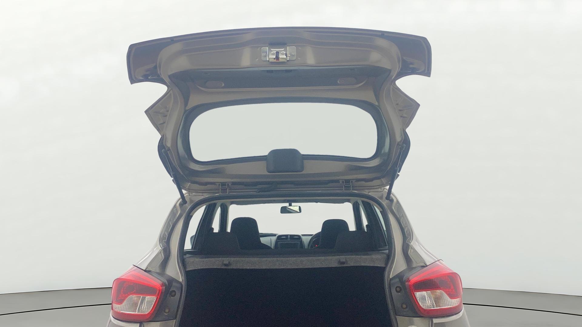 View 2019 Renault Kwid RXL 1.0 BS IV Image 16 Used 2019 Renault Kwid RXL 1.0 BS IV Image 16