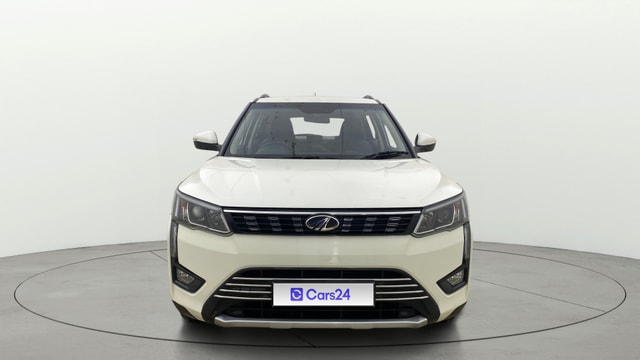 View Mahindra XUV300 Image 1 Used Mahindra XUV300 Image 1