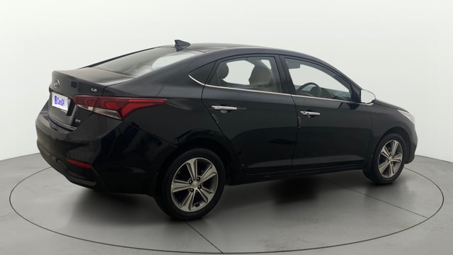 View Hyundai Verna Image 44 Used Hyundai Verna Image 44