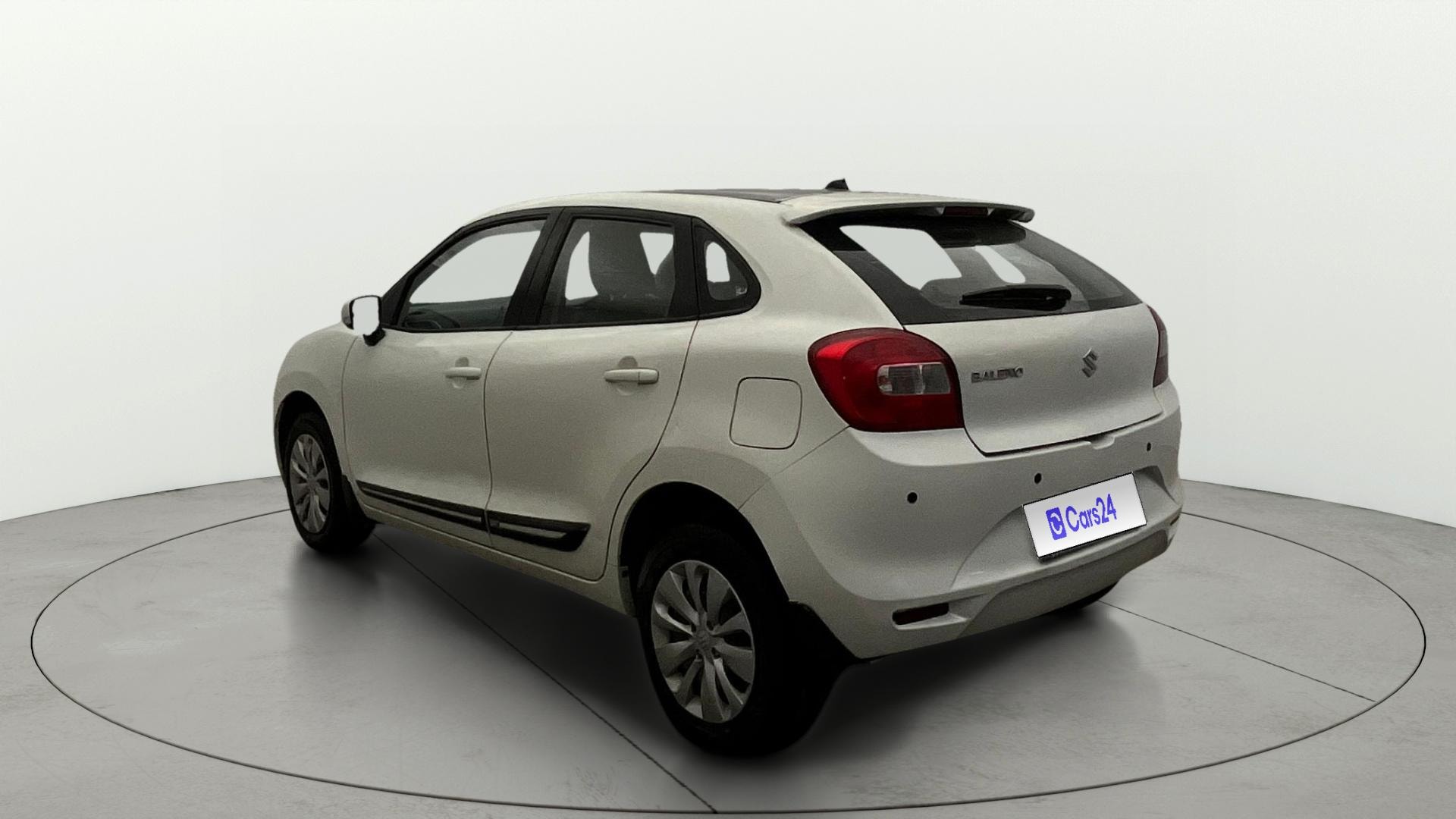 View 2017 Maruti Suzuki 1000 Base Variant Image 2 Used 2017 Maruti Suzuki 1000 Base Variant Image 2