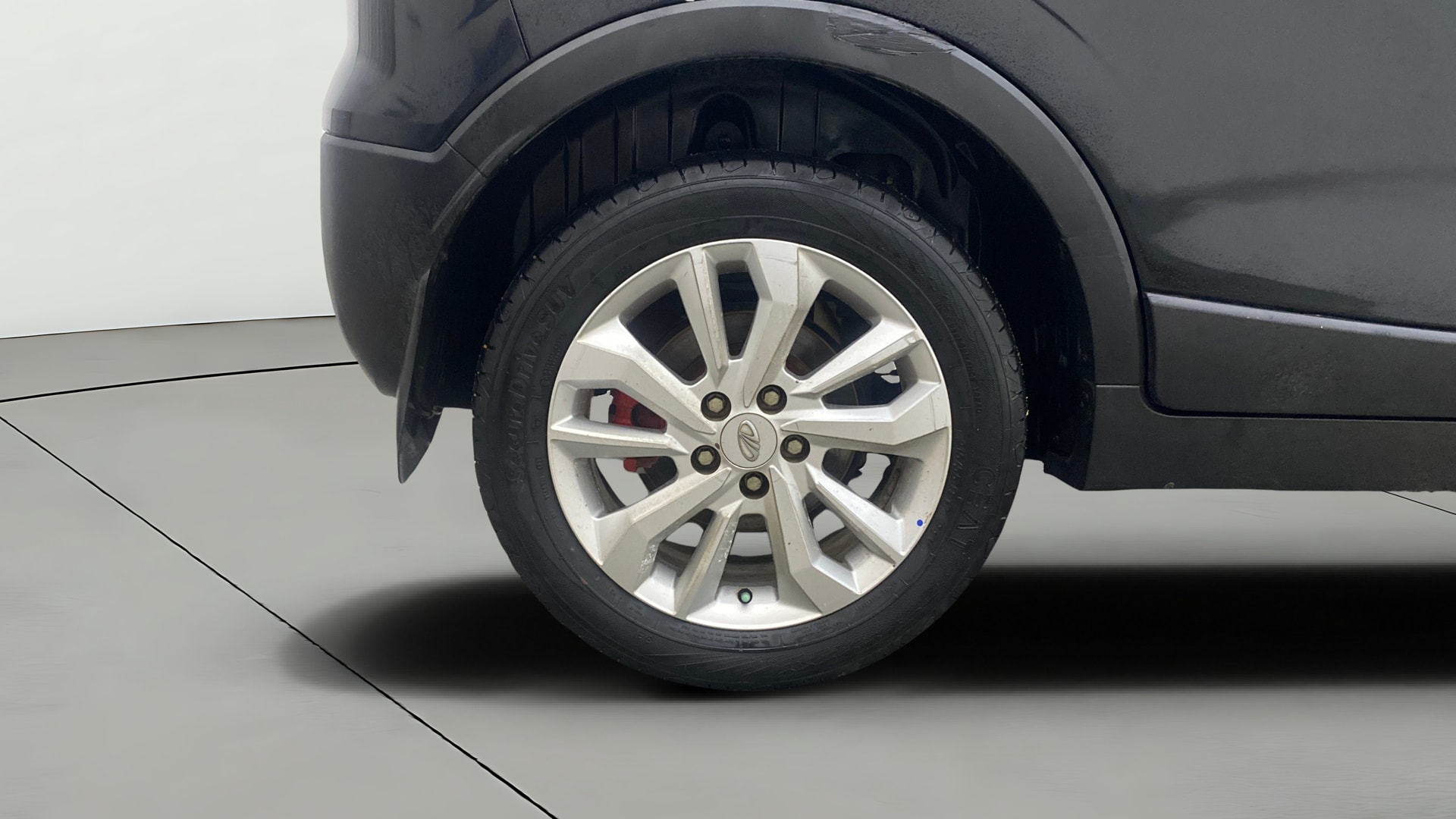 View 2020 Mahindra XUV300 W4 Petrol BS IV Image 34 Used 2020 Mahindra XUV300 W4 Petrol BS IV Image 34