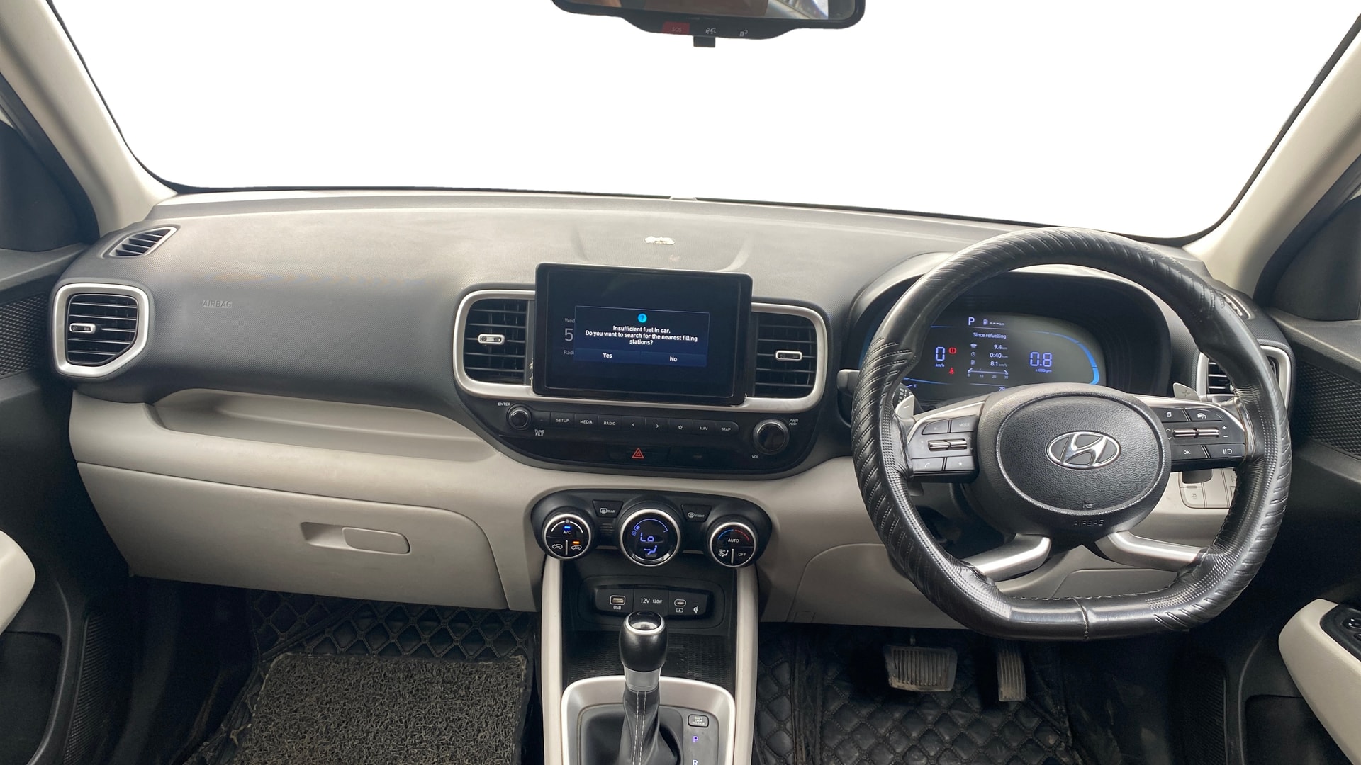 View 2023 Hyundai Venue SX (O) 1.0 Turbo Petrol DCT Image 16 Used 2023 Hyundai Venue SX (O) 1.0 Turbo Petrol DCT Image 16