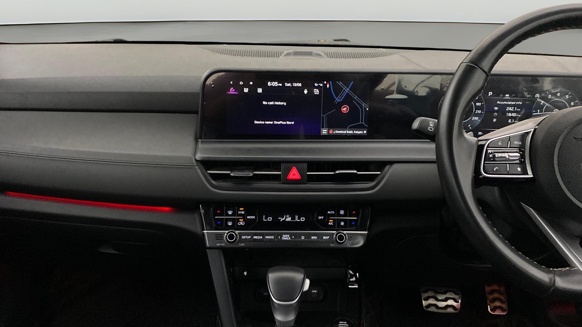 View 2023 Kia Seltos GTX Plus (S) DCT Dual Tone Image 18 Used 2023 Kia Seltos GTX Plus (S) DCT Dual Tone Image 18