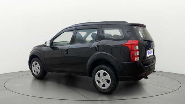 View Mahindra XUV500 Image 2 Used Mahindra XUV500 Image 2